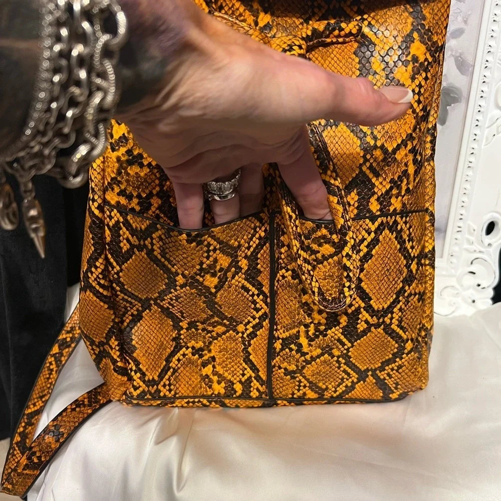 🧡Orange Snake Print faux leather Backpack🧡